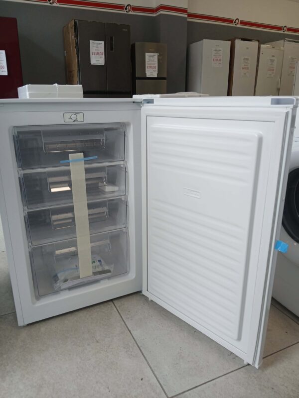 Candy-Congelatore-CCTUS544WHN-4-Ripiani-Bianco-porta