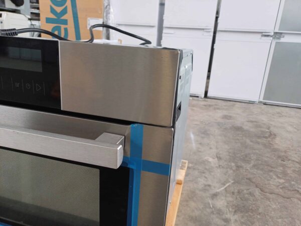Grundig-Forno-Microonfe-Multifunzione-difetto-estetico-funzionante