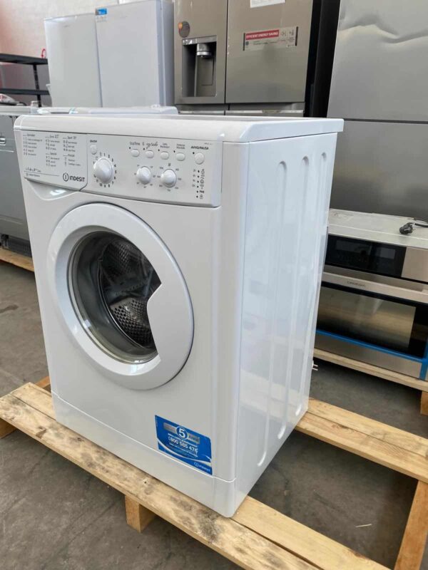 Indesit-Lavatrice-IWC61052C-6Kg-Ricondizionata-laterale