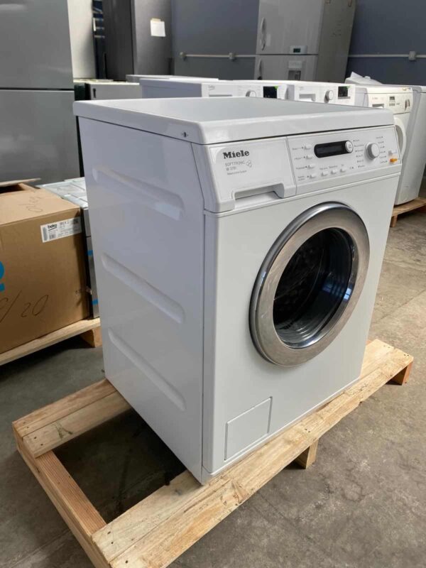 Miele-Lavatrice-W3781-6Kg-Ricondizionata-bianca