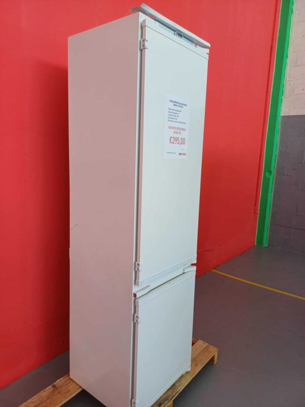 Beko-Frigorifero-Incasso-Statico-BCSA306E4SFN-Nuovo-Seconda-Scelta-lato