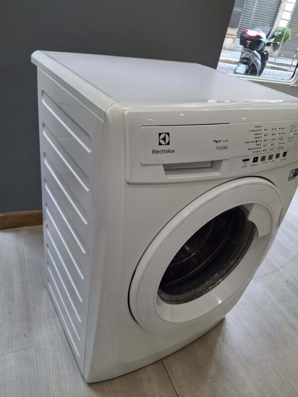 Electrolux-Lavatrice-RWF1072BW-7Kg-1000-Giri-Ricondizionata-lato