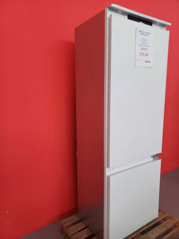 Indesit-Frigorifero-Incasso-Combinato-IND401-Ricondizionato-laterale
