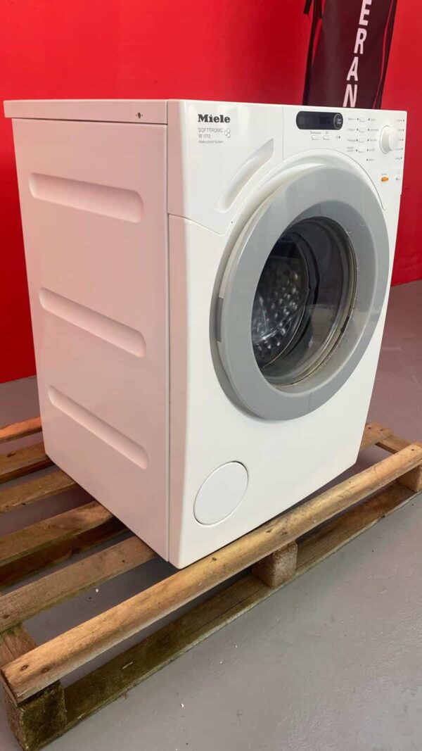Miele-Lavatrice-W1712-6Kg-1200-Giri-Ricondizionata-laterale