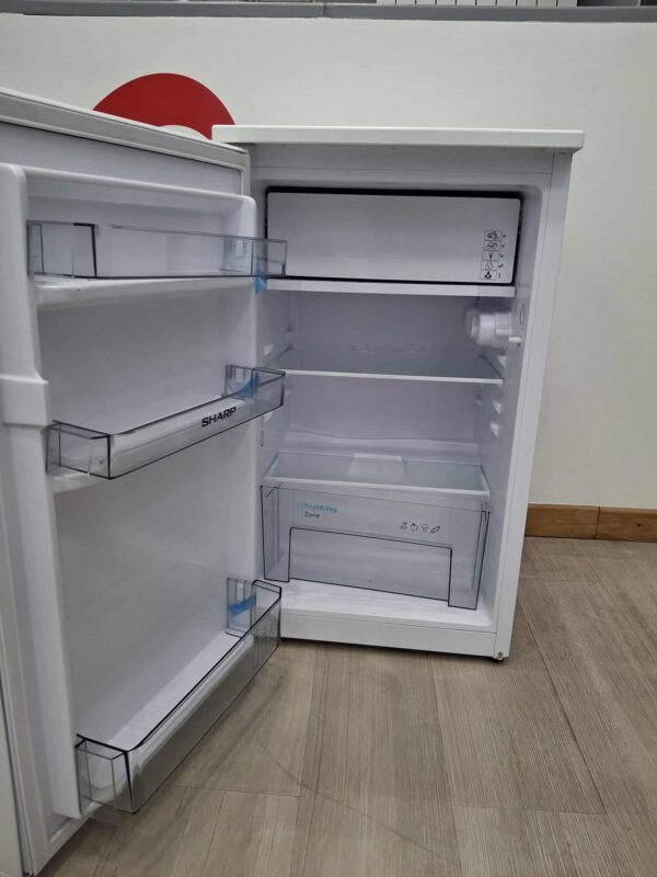 Sharp-Frigorifero-Sottotavolo-SJUF088M4WEU-Ricondizionato-ripiani