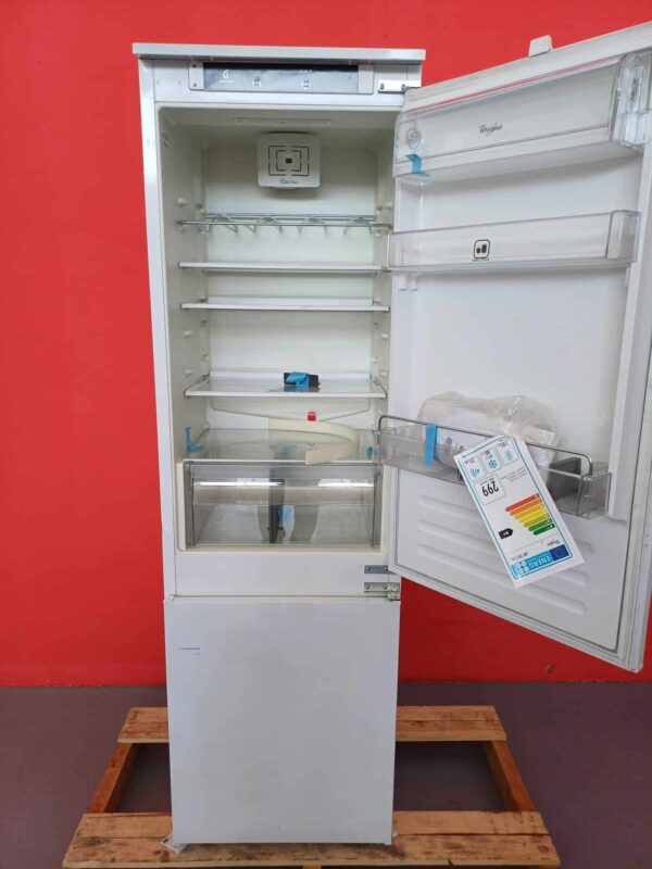Whirlpool-Frigorifero-Incasso-ART7811-Ricondizionato-cassetti