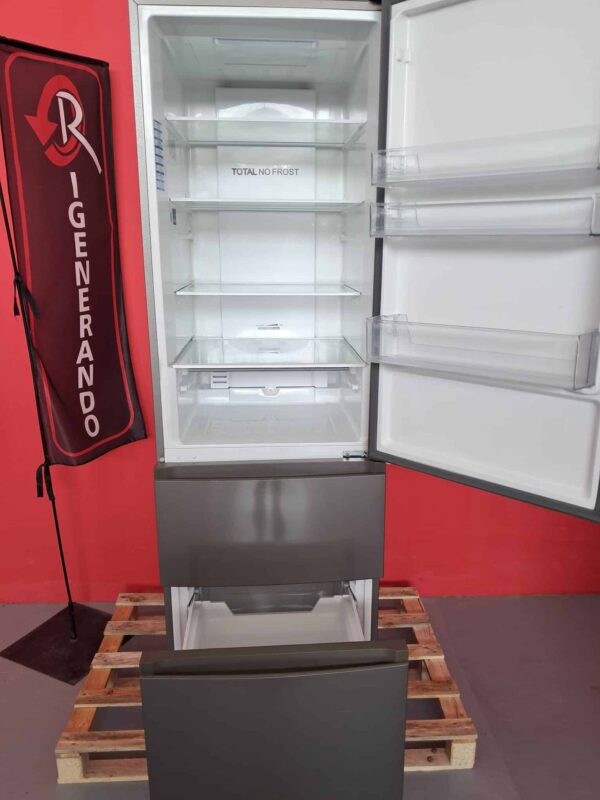 Haier-Frigorifero-AFE735CHJ-330-Litri-Ricondizionato-interno