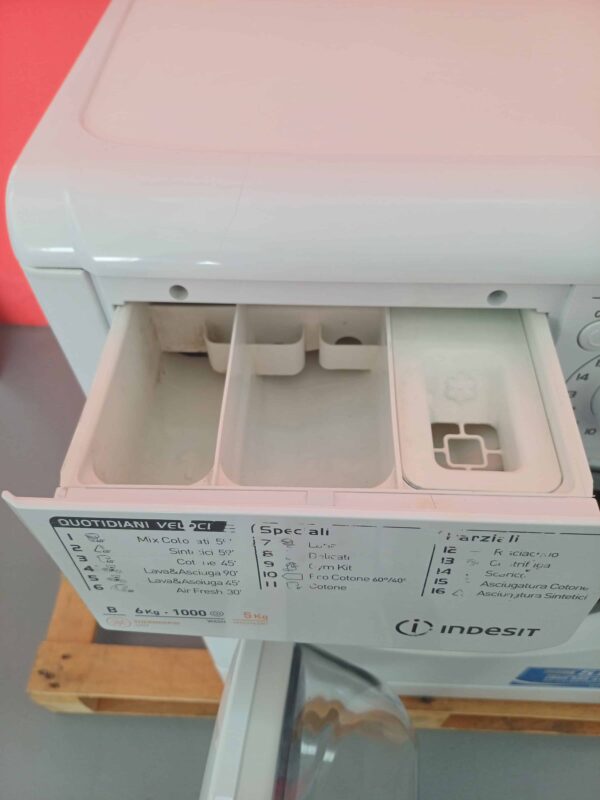 Indesit-Lavasciuga-EWDC6105WIT-65Kg-1000-Giri-Ricondizionata-vaschetta