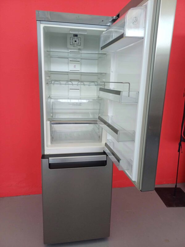 Whirlpool-Frigorifero-WBV33872-320-Litri-Ricondizionato-ripiani