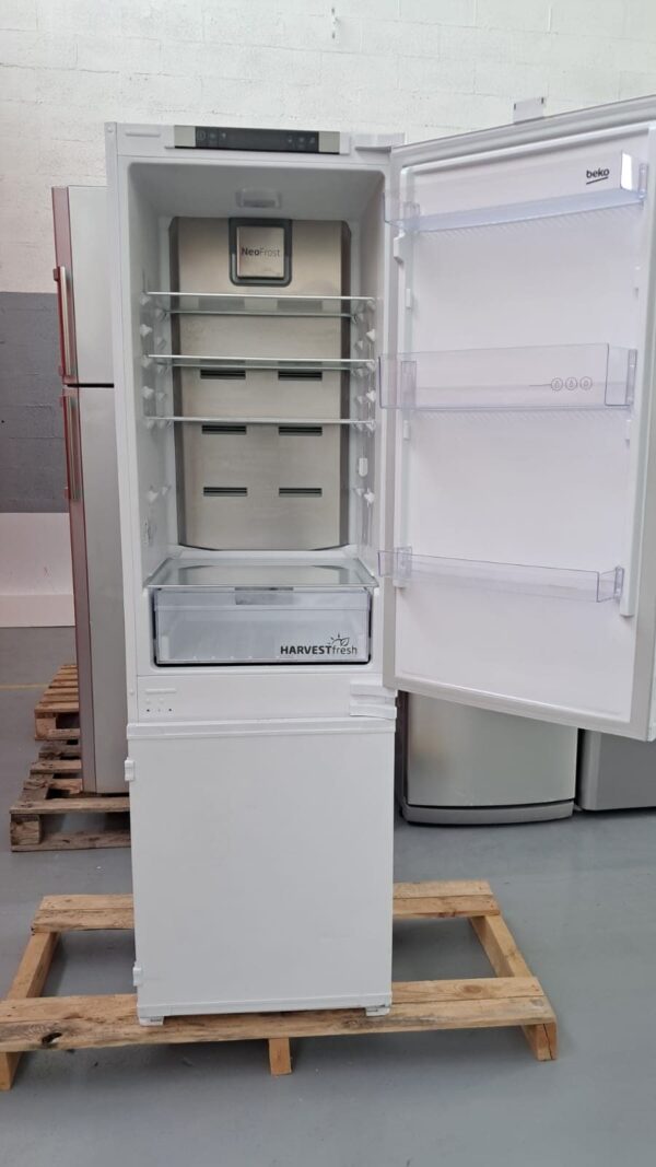 Beko-Frigorifero-BCHA275K3SN-Incasso-262-Litri-Ricondizionato-cassetti