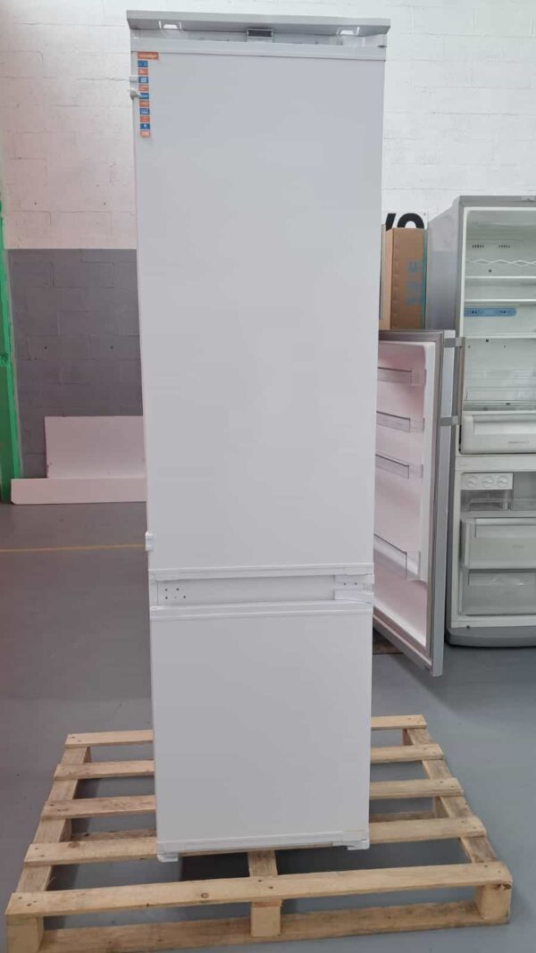 Beko-Frigorifero-K54306EB-298-Litri-Incasso-Ricondizionato-fronte