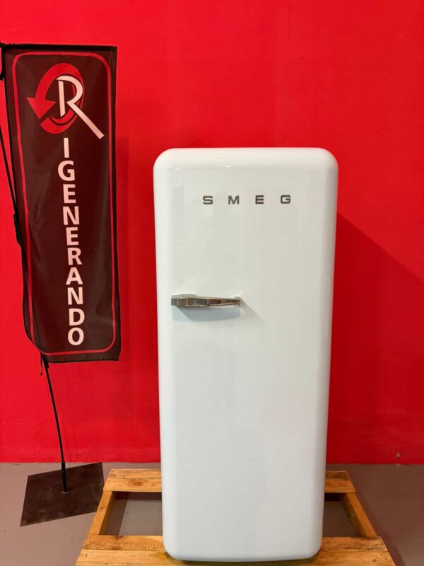 Smeg-Frigorifero-FAB28RAZ1-256-Litri-Bianco-Ricondizionato-fronte