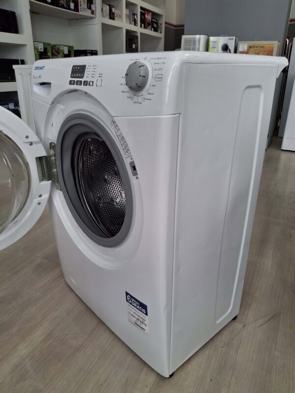 Zerowatt-Lavatrice-E0Z4127T31-7-Kg-1200-Giri-Slim-Ricondizionata-lato