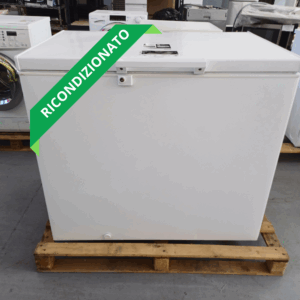 Hotpoint-Congelatore-CS2A-250-H-FA-a-Pozzetto-252-Litri-Ricondizionato