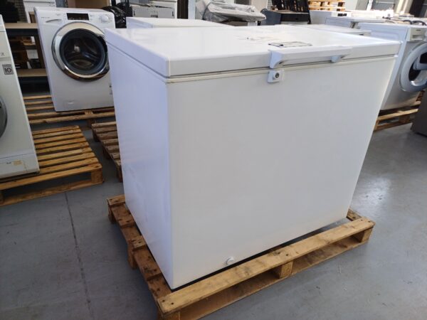 Hotpoint-Congelatore-CS2A-250-H-FA-a-Pozzetto-252-Litri-Ricondizionato-bianco