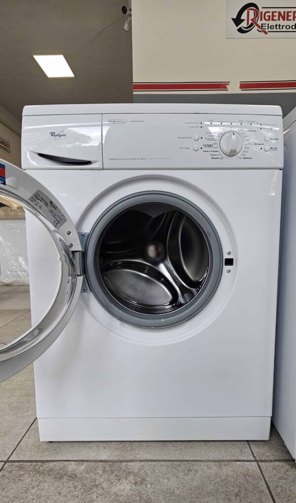 Whirlpool-Lavatrice-AWOD-600-5-Kg-600-Giri-Ricondizionata-cestello