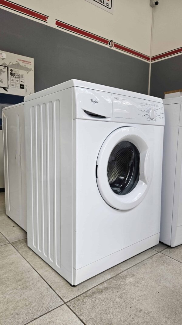 Whirlpool-Lavatrice-AWOD-600-5-Kg-600-Giri-Ricondizionata-lato