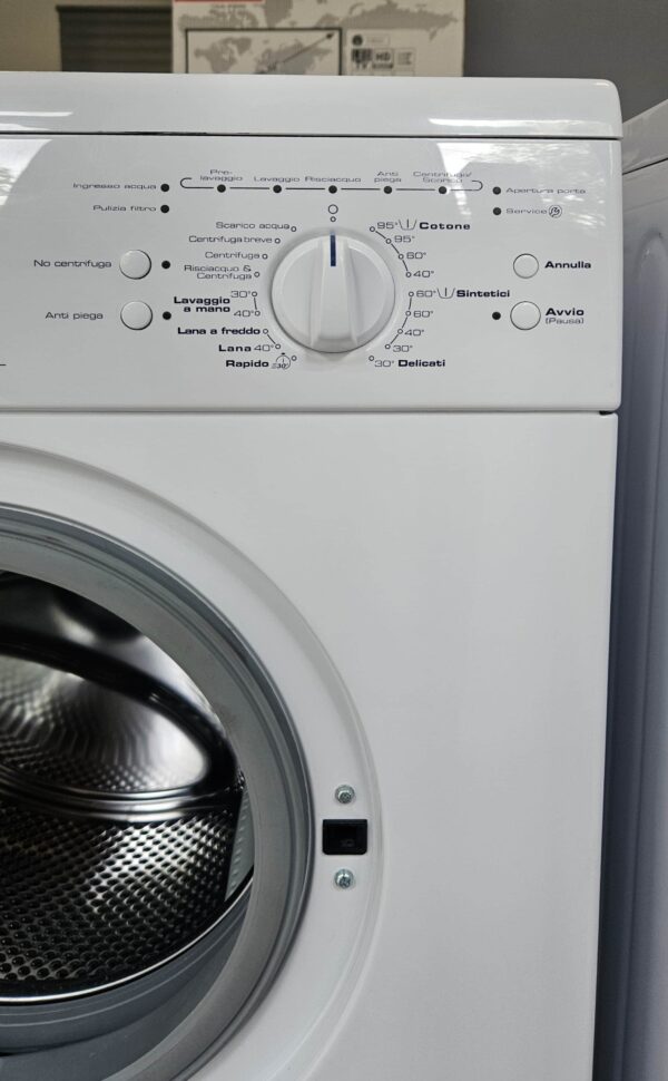 Whirlpool Lavatrice AWO/D 600 5 Kg 600 Giri Ricondizionata - immagine 2